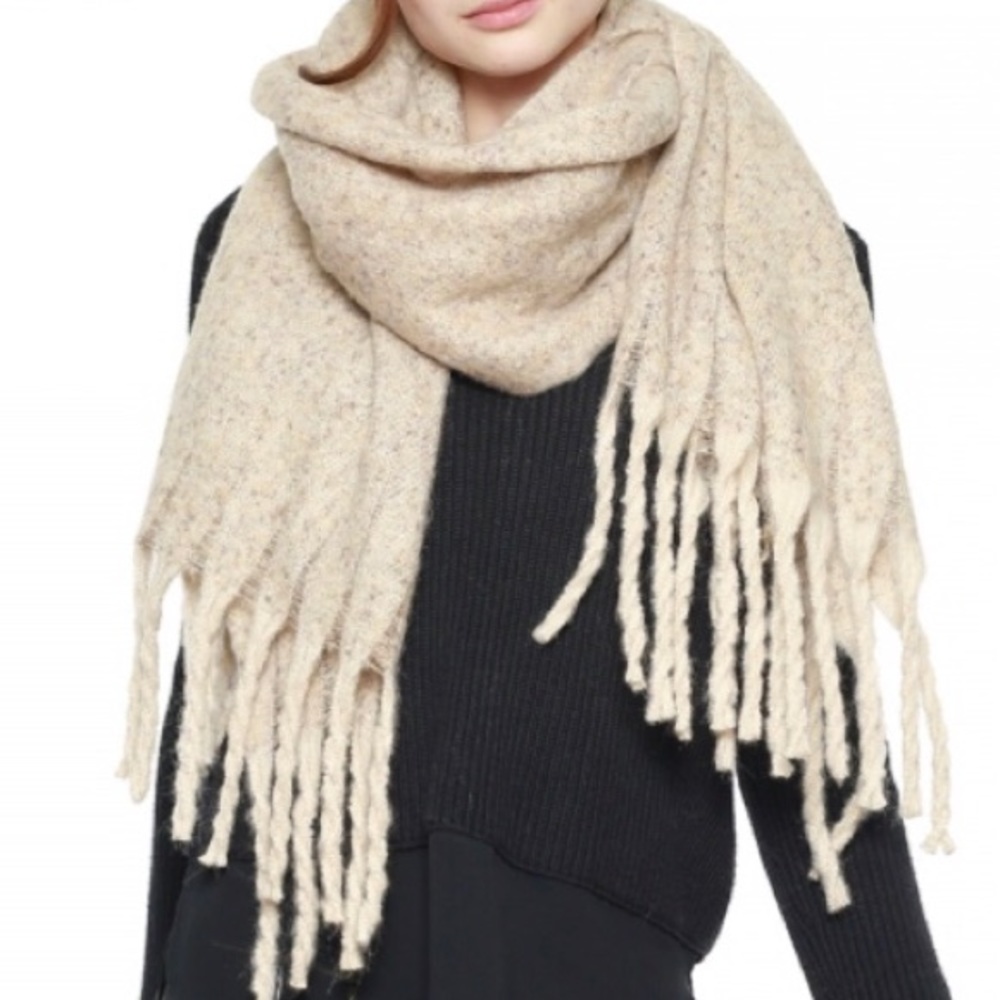 SOFT BRUSHED OVERSIZED SCARF, IVORY NWT